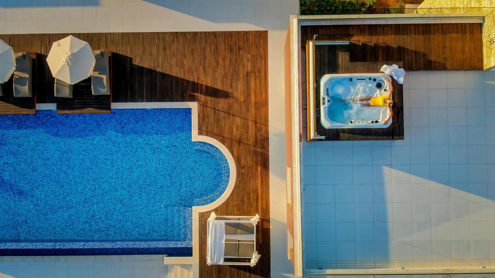 Love Bridge Seaview Villas アヤナパ エクステリア 写真